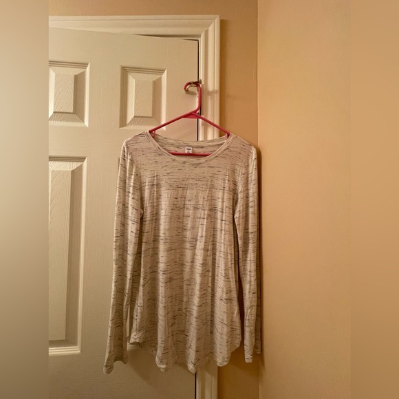 Super Comfy Pullover Tee! - Picture 1 of 4